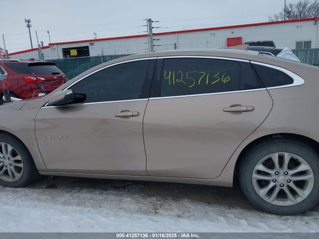 1G1ZD5ST1JF209738 Chevrolet MALIBU LT