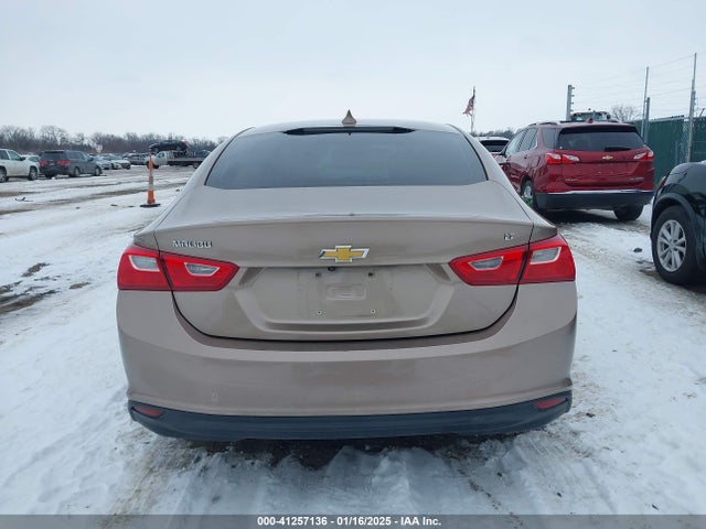 1G1ZD5ST1JF209738 Chevrolet MALIBU LT