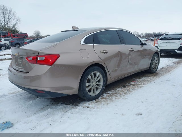 1G1ZD5ST1JF209738 Chevrolet MALIBU LT