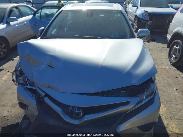 4T1M11AK8LU923212 Toyota CAMRY SE