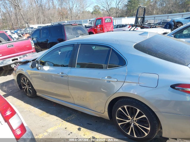 4T1M11AK8LU923212 Toyota CAMRY SE