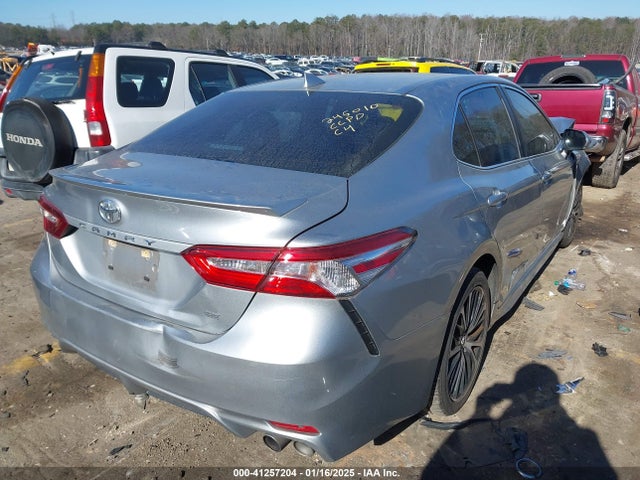 4T1M11AK8LU923212 Toyota CAMRY SE