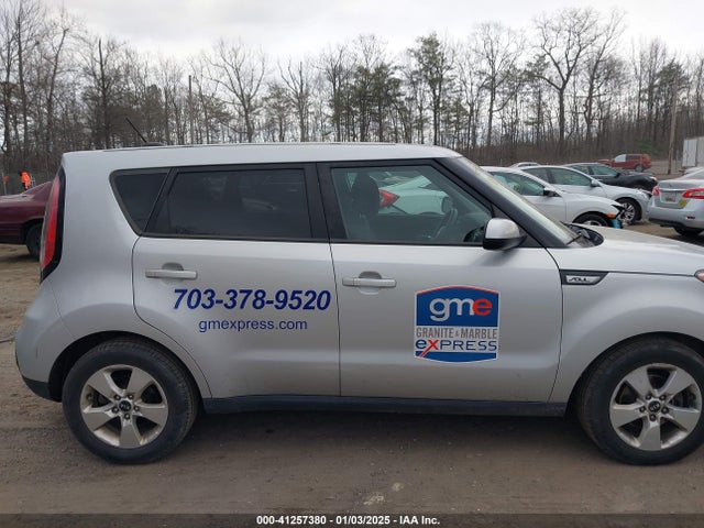 KIA Soul 2018 KNDJN2A27J7506841 Image 13