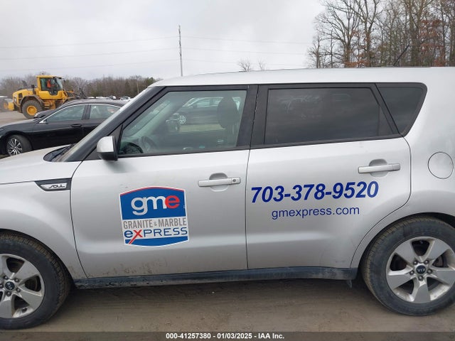 KIA Soul 2018 KNDJN2A27J7506841 Image 14