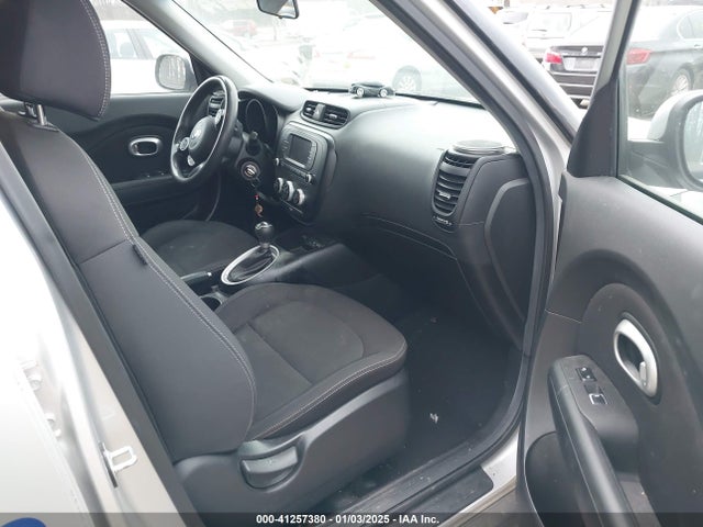 KIA Soul 2018 KNDJN2A27J7506841 Image 5
