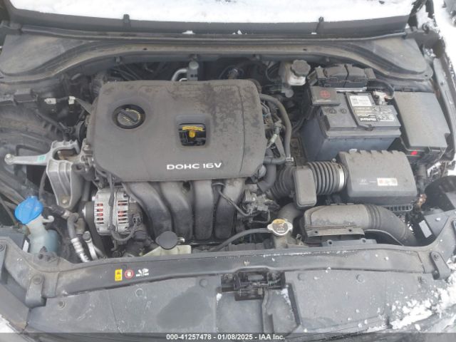 5NPD84LF7HH188712 Hyundai ELANTRA SE