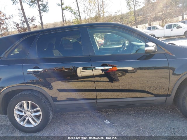 KIA SORENTO LX 2015 5XYKT3A67FG563411 Image 13