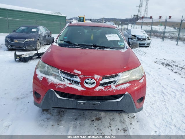 JTMBFREVXFJ039312 Toyota RAV4 LE