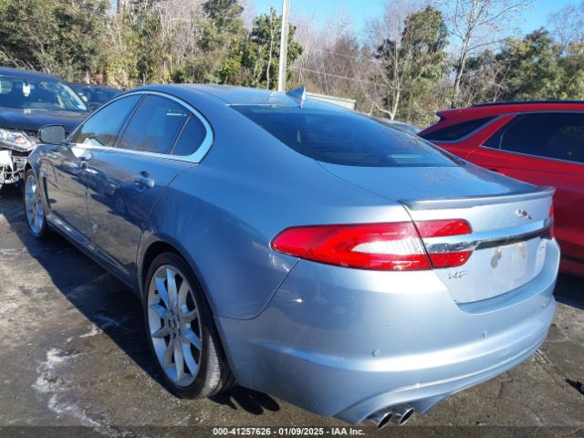 2013 JAGUAR XF SAJWA0HE5DMS81686 Photo 2