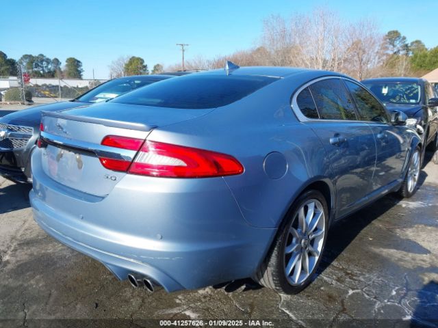 2013 JAGUAR XF SAJWA0HE5DMS81686 Photo 3