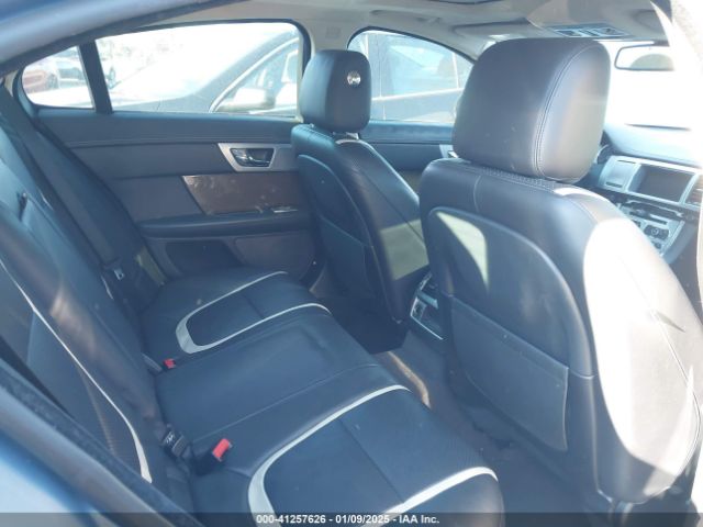 2013 JAGUAR XF SAJWA0HE5DMS81686 Photo 7