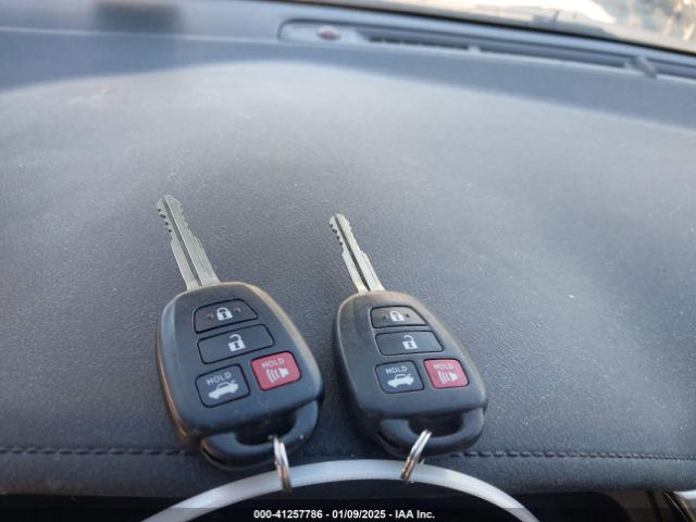 5YFBURHE2HP731483 Toyota COROLLA LE