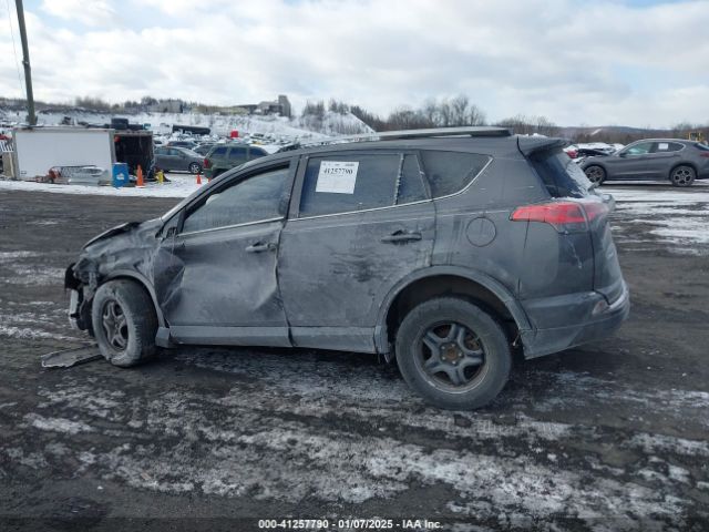 JTMZFREV9HJ119332 Toyota RAV4 LE