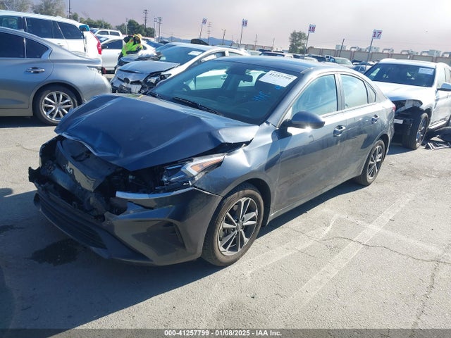 KIA Forte Lxs 2023 3KPF24AD5PE691024 Image 2