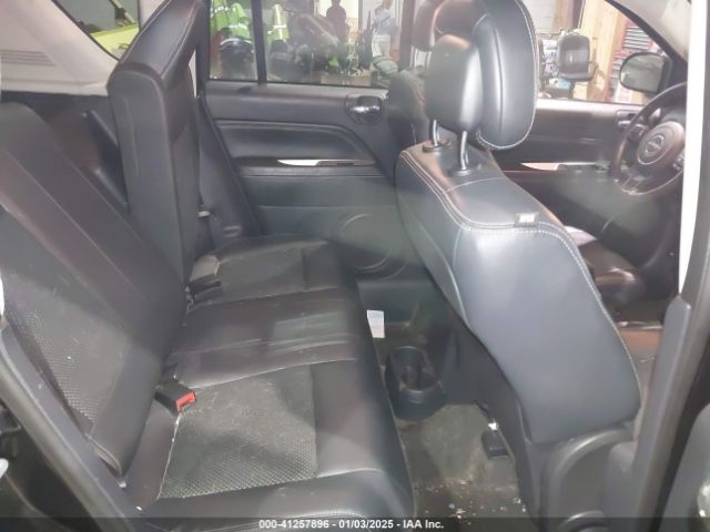 1C4NJDEB5ED904642 Jeep Compass Latitude