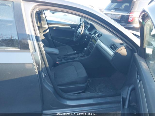 1VWAS7A31EC056063 Volkswagen Passat 1.8t S