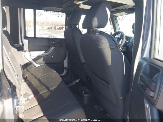 1C4HJWDG1HL751077 Jeep Wrangler Unlimited Sport 4x4