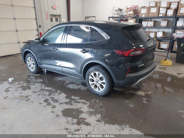 1FMCU9GN2RUA28018 Ford Escape Active