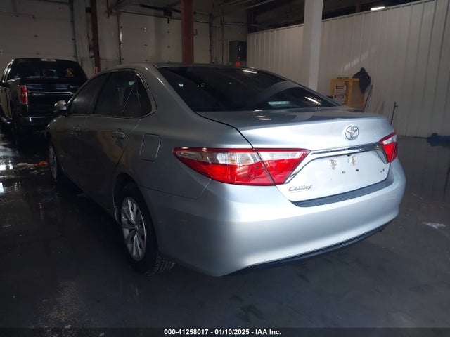 4T1BF1FK1HU666581 Toyota CAMRY LE