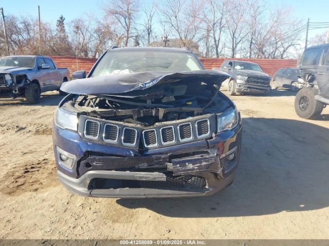 3C4NJDBB8JT398720 Jeep Compass Latitude 4x4
