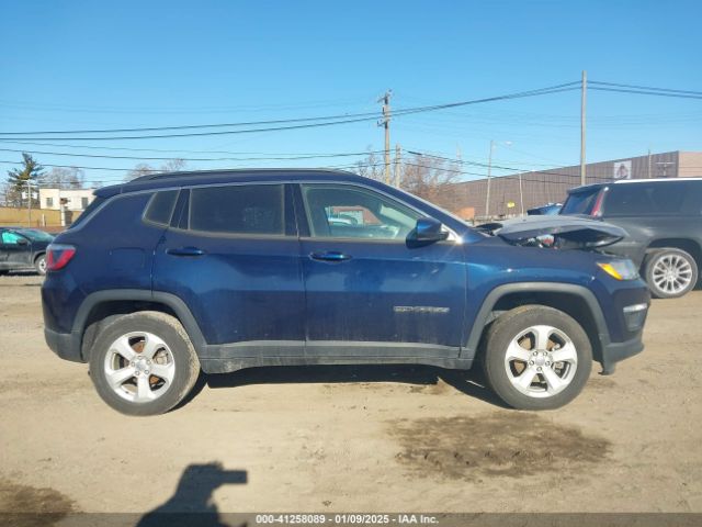 3C4NJDBB8JT398720 Jeep Compass Latitude 4x4