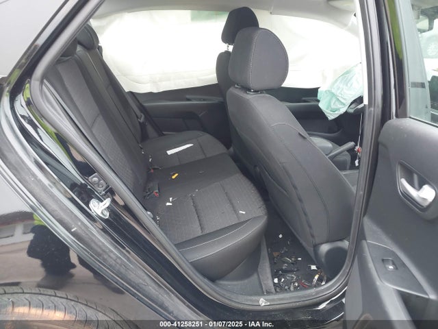 KIA RIO S 2022 3KPA24AD9NE454950 Image 8