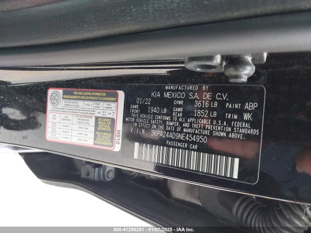 KIA RIO S 2022 3KPA24AD9NE454950 Image 9