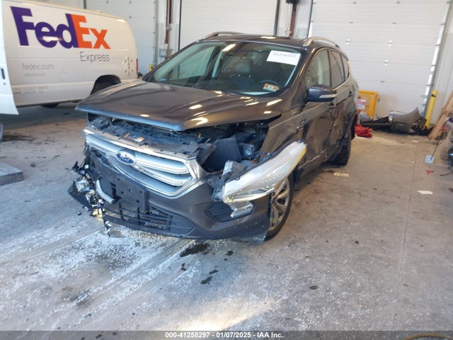 Ford Escape Titanium 2017 1FMCU9JD8HUD14907 Image 2