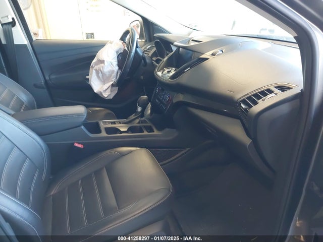 Ford Escape Titanium 2017 1FMCU9JD8HUD14907 Image 5