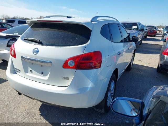 Nissan Rogue Select S 2014 JN8AS5MT0EW621103 Image 4