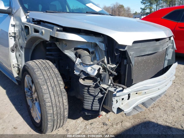 2GNALCEK1F1128629 Chevrolet Equinox 2lt