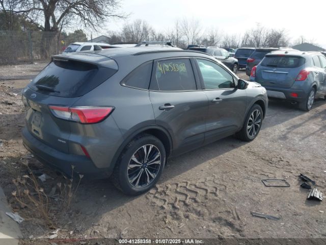2022 FORD ESCAPE 1FMCU9G62NUB90654 Photo 3