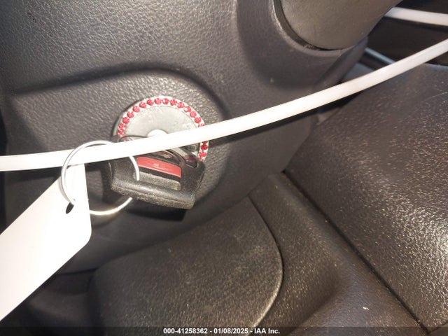 3N1CN7AP3JL838047 Nissan Versa 1.6 Sv