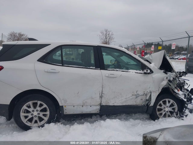Chevrolet EQUINOX LS 2018 3GNAXREV0JL341628 Image 12
