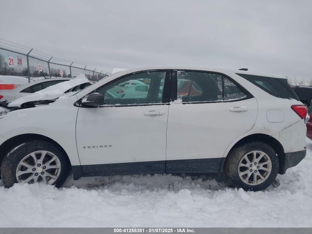 Chevrolet EQUINOX LS 2018 3GNAXREV0JL341628 Image 13