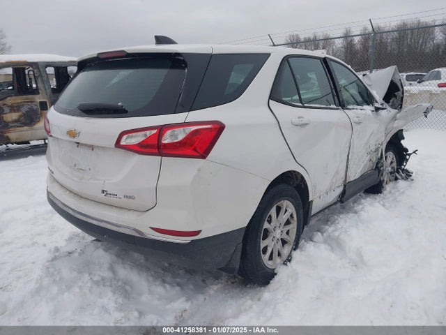 Chevrolet EQUINOX LS 2018 3GNAXREV0JL341628 Image 4