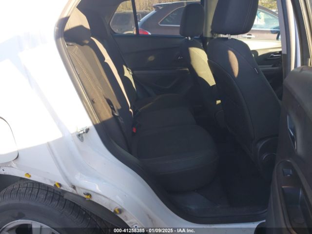 KL7CJKSB1MB304529 Chevrolet Trax Fwd Ls