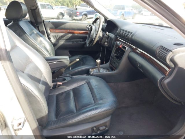 2000 AUDI A4 WAUKH68D8YA046223 Photo 4