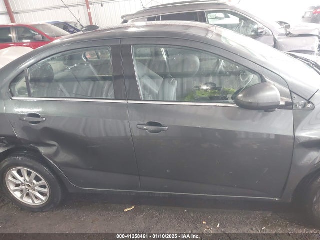 Chevrolet Sonic Lt Auto 2018 1G1JD5SH1J4138593 Image 13