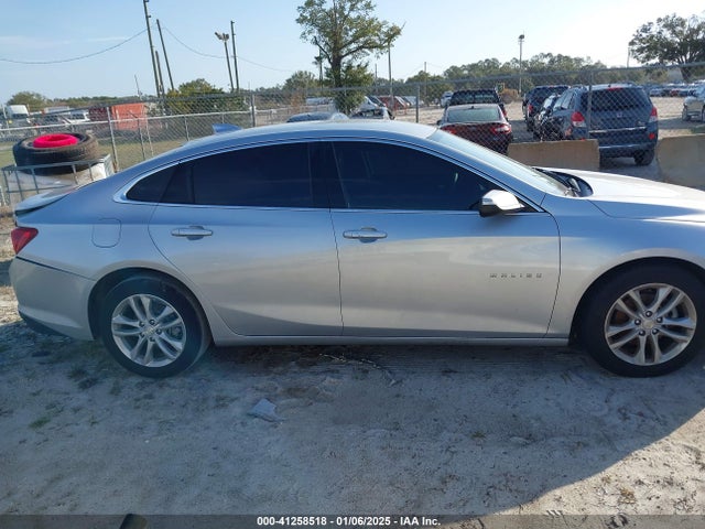 1G1ZD5ST0JF268215 Chevrolet MALIBU LT