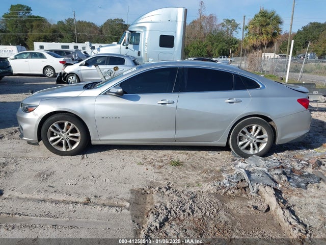 1G1ZD5ST0JF268215 Chevrolet MALIBU LT