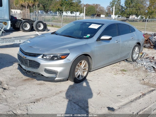 1G1ZD5ST0JF268215 Chevrolet MALIBU LT