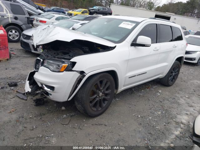 1C4RJECG9JC168617 Jeep Grand Cherokee Overland 4x2