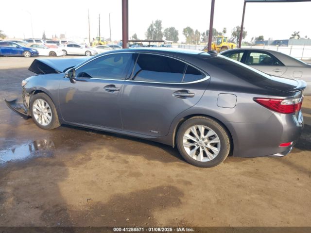 JTHBW1GGXF2081987 Lexus ES 300H