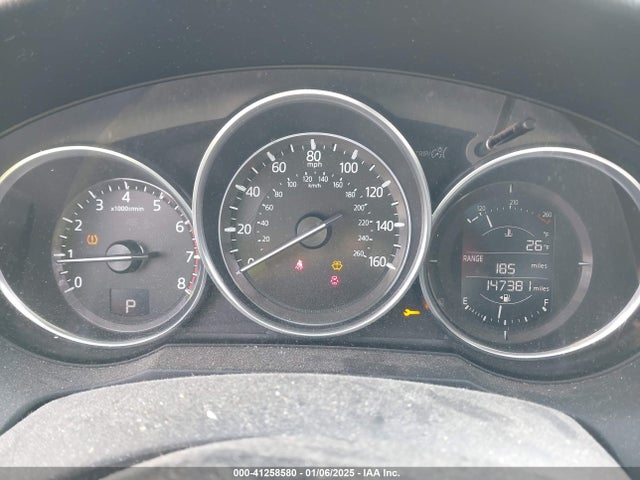 Mazda py 2017 JM1GL1U50H1147894 Image 7
