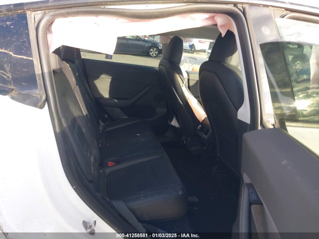 2023 TESLA MODEL Y 7SAYGDEE8PA037965 Photo 7