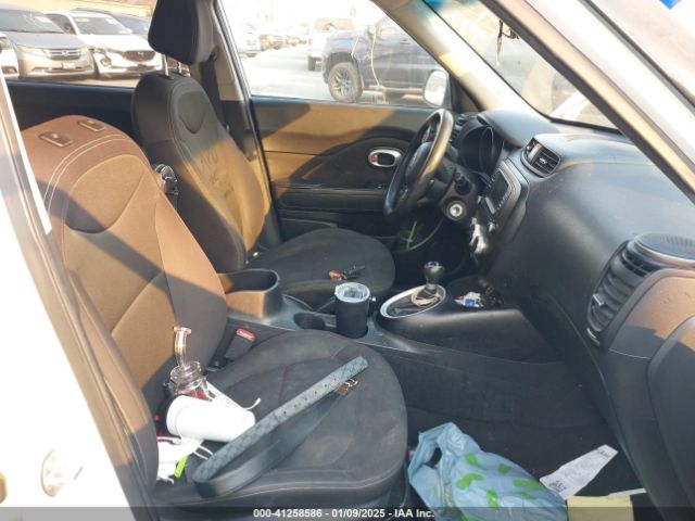 KNDJN2A26H7447761 KIA Soul