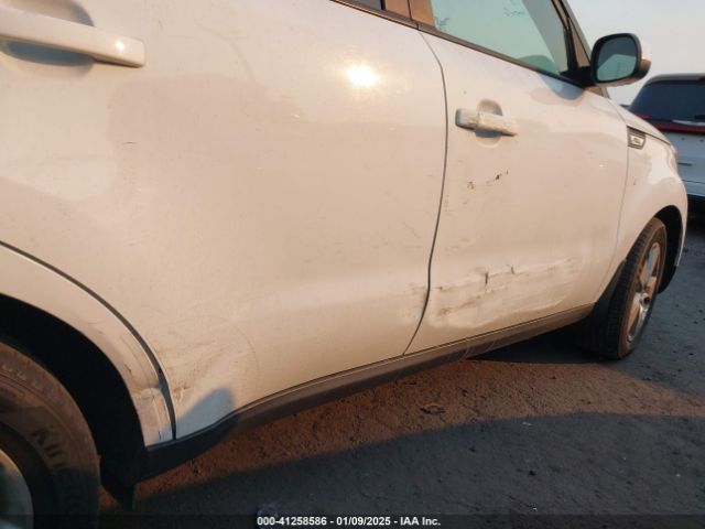 KNDJN2A26H7447761 KIA Soul