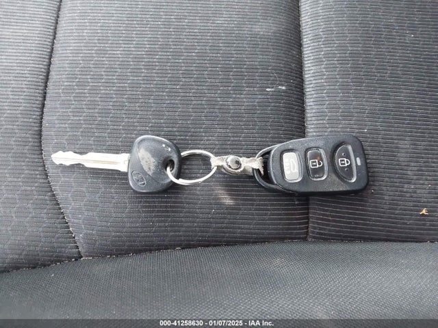5NPD84LF8JH311410 Hyundai ELANTRA SEL