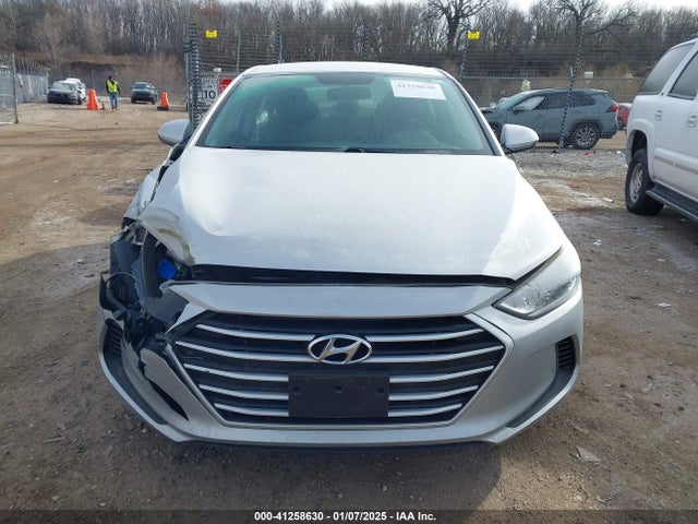 5NPD84LF8JH311410 Hyundai ELANTRA SEL